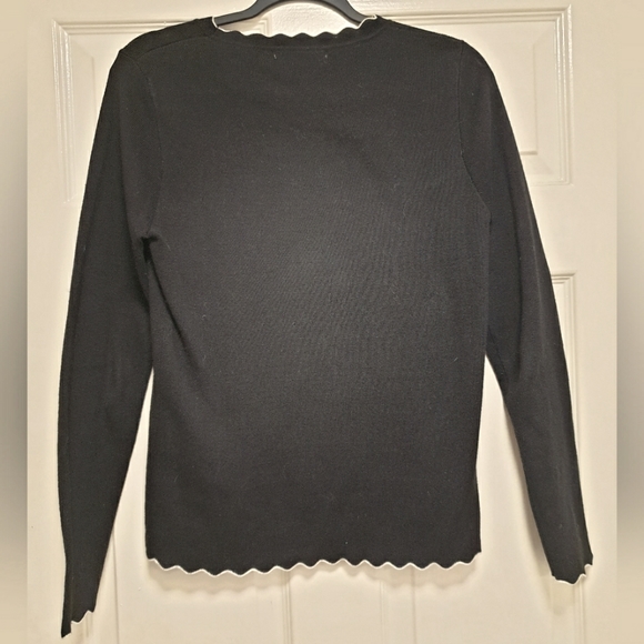 MANGO Black sweater with curvy white edging (sml) - Picture 4 of 4